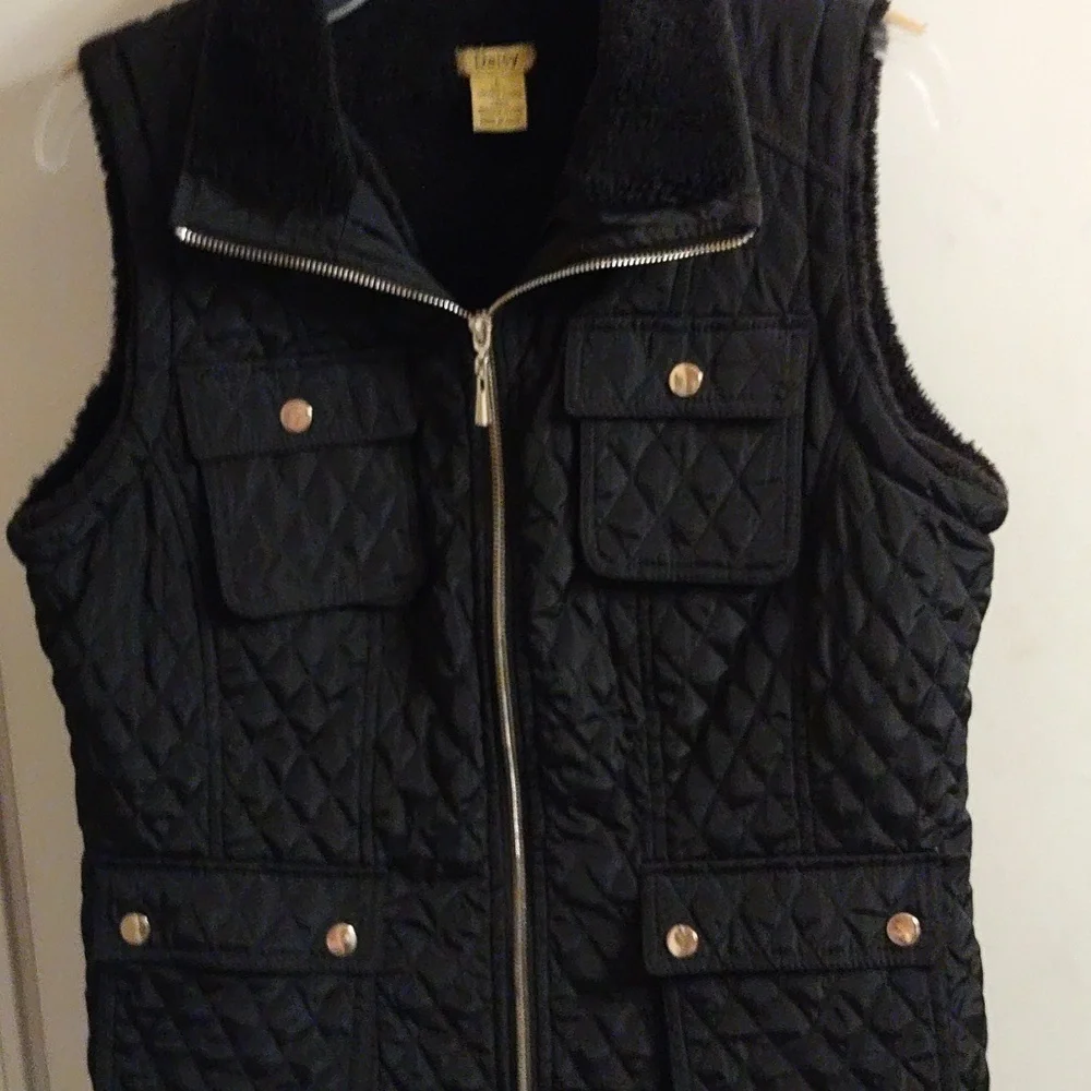 Vest - Picture 3 of 4